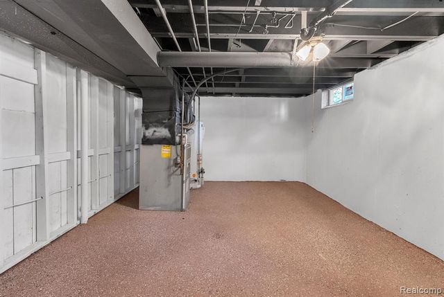 31450 Avondale Street, Westland, MI 48186