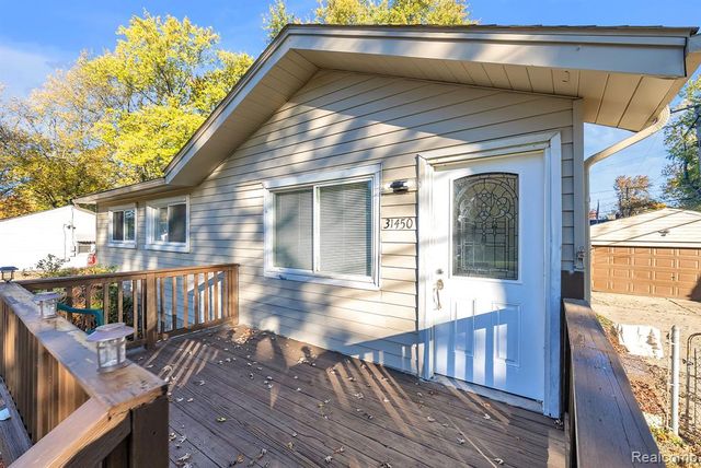 31450 Avondale Street, Westland, MI 48186