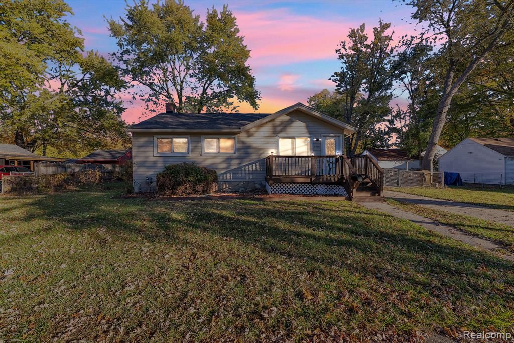 31450 Avondale Street, Westland, MI 48186