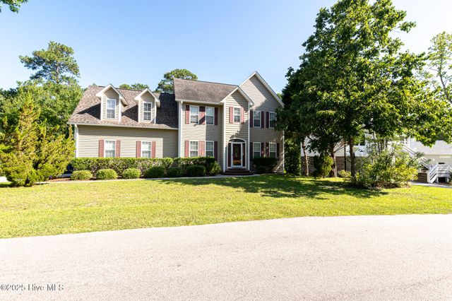 410 Celtic Ash Street, Sneads Ferry, NC 28460