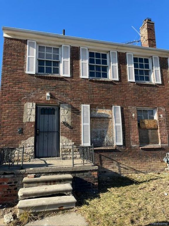 14299 Kilbourne Street, Detroit, MI 48213