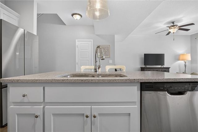 16049 Fontana Street 503, Overland Park, KS 66085