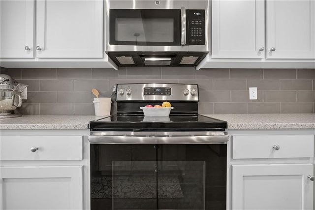 16049 Fontana Street 503, Overland Park, KS 66085