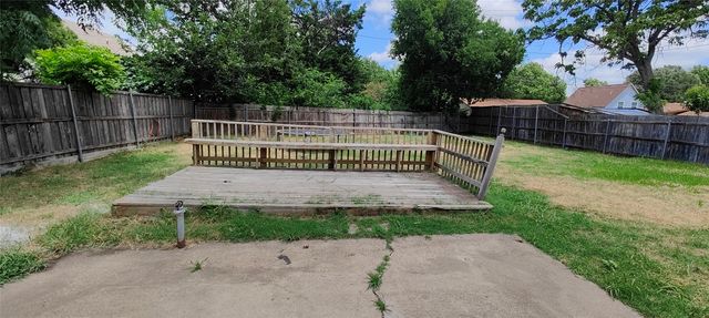 2413 Royal Drive, Garland, TX 75041
