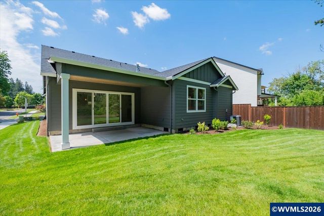 2147 NE Spitz Rd, Canby, OR 97013