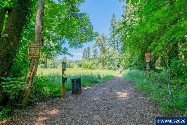 2147 NE Spitz Rd, Canby, OR 97013