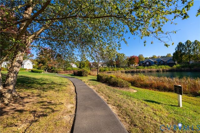 7302 Norwood Pond Pl, Midlothian, VA 23112