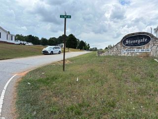 604 Holtview Place, Fountain Inn, SC 29644