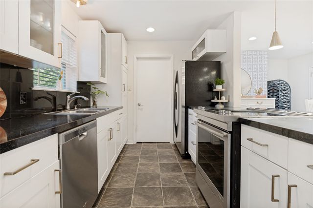 9020 Westbriar Drive, Dallas, TX 75228
