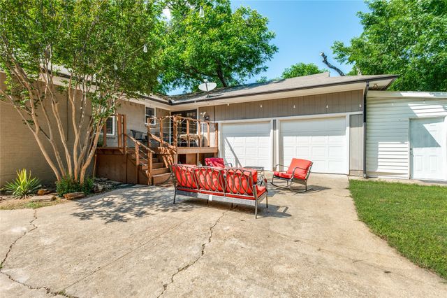 9020 Westbriar Drive, Dallas, TX 75228