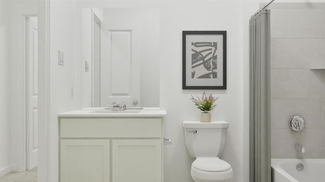 3118 Emerald Hills Drive, Angleton, TX 77515