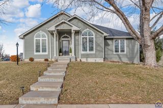 7710 SW 27th ST, Topeka, KS 66614
