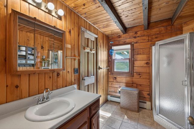222 Bellvale Lakes Road, Warwick, NY 10990