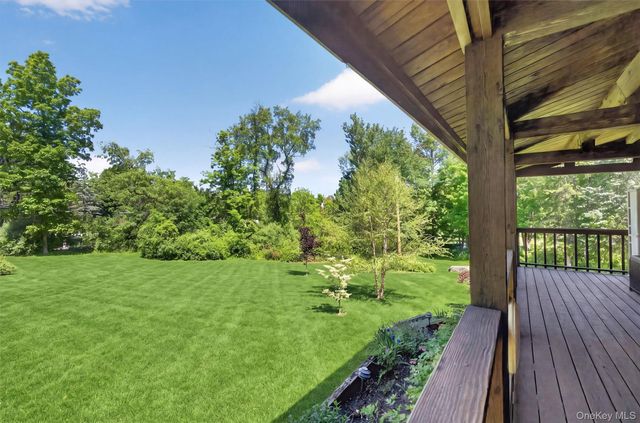 222 Bellvale Lakes Road, Warwick, NY 10990