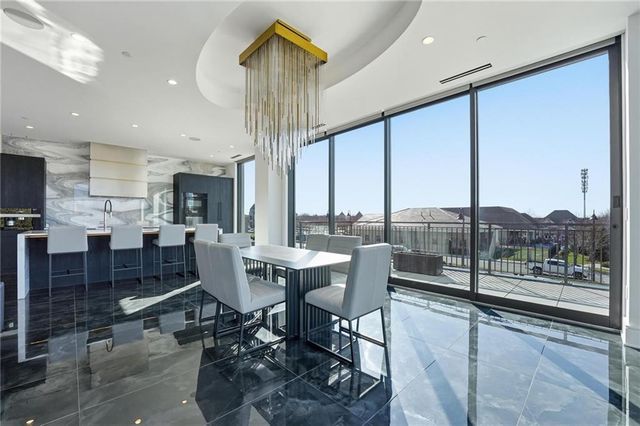 4951 W 134 Street 204, Leawood, KS 66209