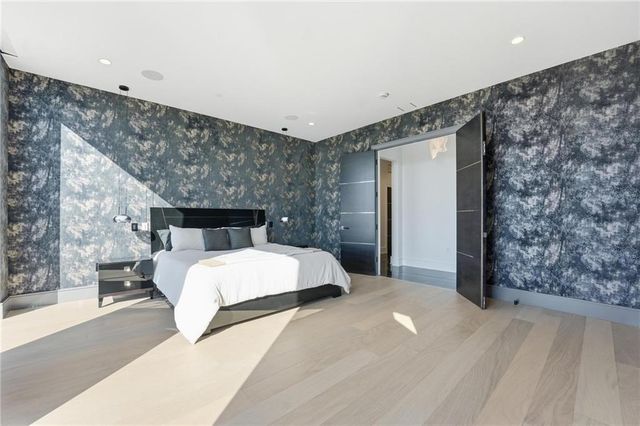 4951 W 134 Street 204, Leawood, KS 66209