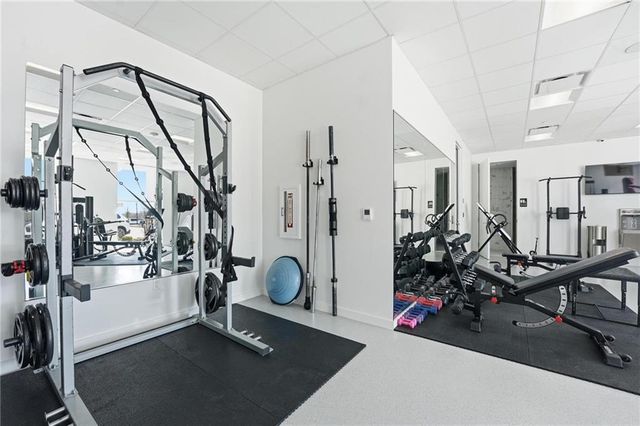 4951 W 134 Street 204, Leawood, KS 66209