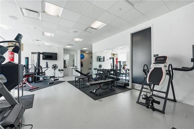 4951 W 134 Street 204, Leawood, KS 66209