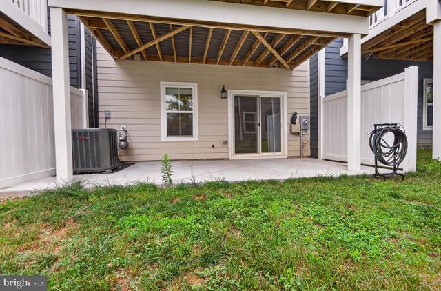 17926 WOODS OVERLOOK DR, Dumfries, VA 22026