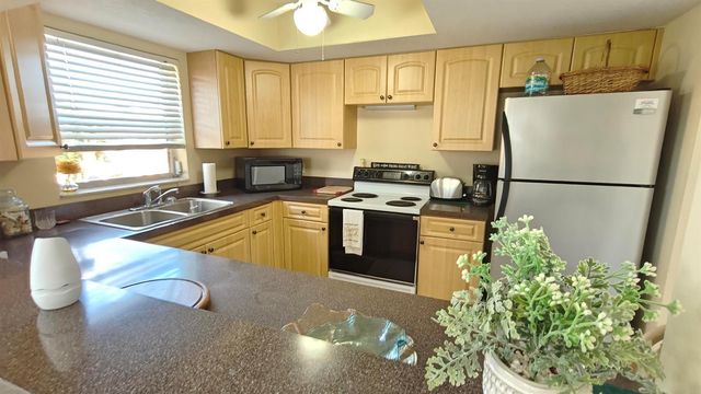 2950 SE Ocean Boulevard 37-6, Stuart, FL 34996