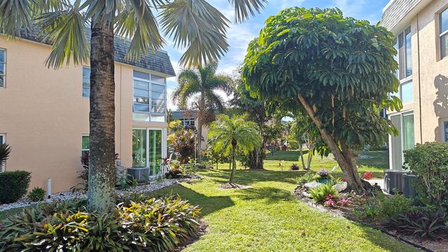 2950 SE Ocean Boulevard 37-6, Stuart, FL 34996