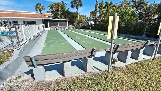 2950 SE Ocean Boulevard 37-6, Stuart, FL 34996