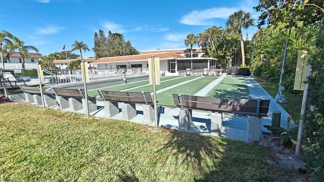 2950 SE Ocean Boulevard 37-6, Stuart, FL 34996