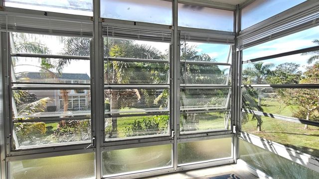 2950 SE Ocean Boulevard 37-6, Stuart, FL 34996