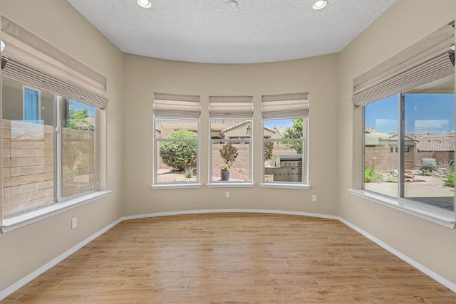2332 Granite Mountain Loop NW, Albuquerque, NM 87120