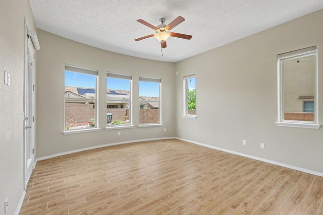 2332 Granite Mountain Loop NW, Albuquerque, NM 87120