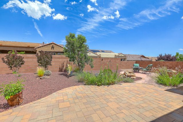 2332 Granite Mountain Loop NW, Albuquerque, NM 87120