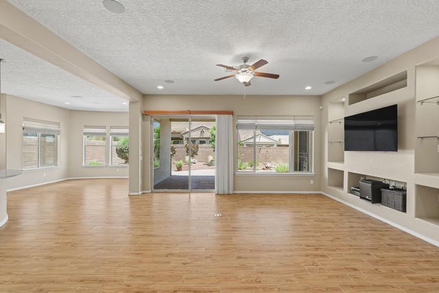 2332 Granite Mountain Loop NW, Albuquerque, NM 87120