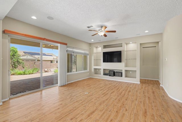 2332 Granite Mountain Loop NW, Albuquerque, NM 87120