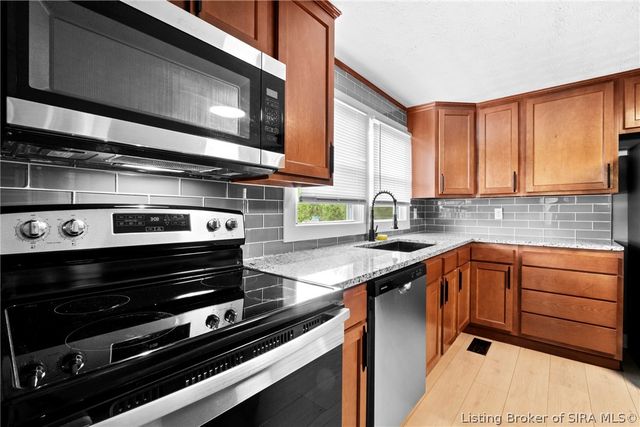 840 E Walnut Street, Corydon, IN 47112
