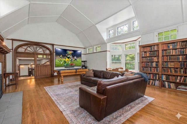 225 Hamilton Street, Evanston, IL 60202