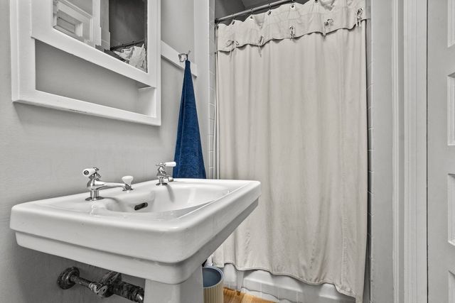 225 Hamilton Street, Evanston, IL 60202