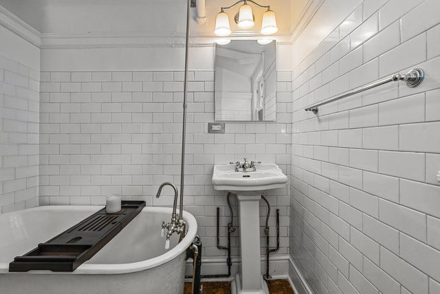 225 Hamilton Street, Evanston, IL 60202