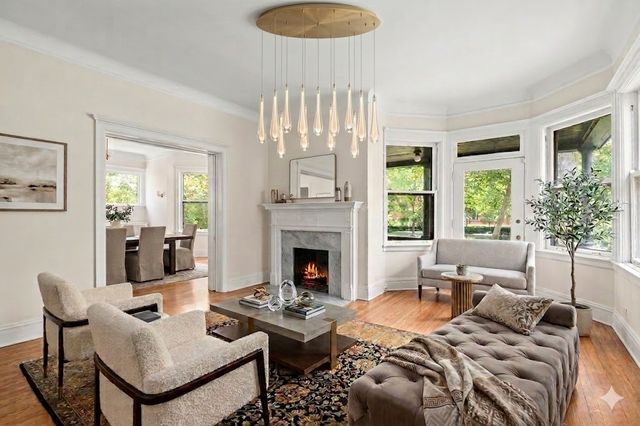 225 Hamilton Street, Evanston, IL 60202