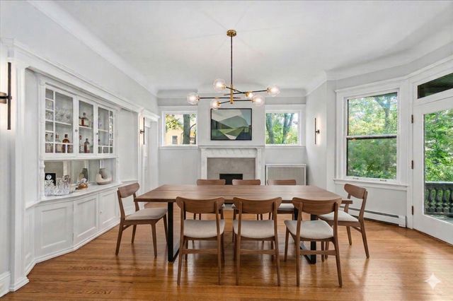 225 Hamilton Street, Evanston, IL 60202