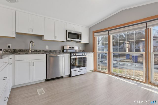 5 Cook Terrace, Westbrook, CT 06498