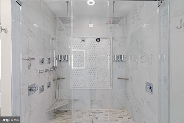 11602 N STAR DR, Fort Washington, MD 20744