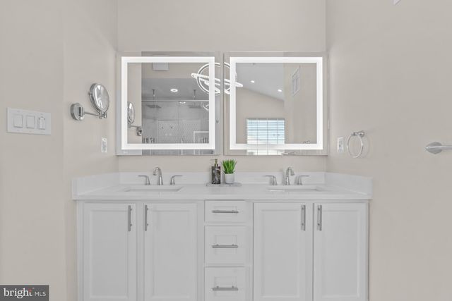 11602 N STAR DR, Fort Washington, MD 20744