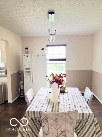 7313 Tappan Drive, Indianapolis, IN 46268