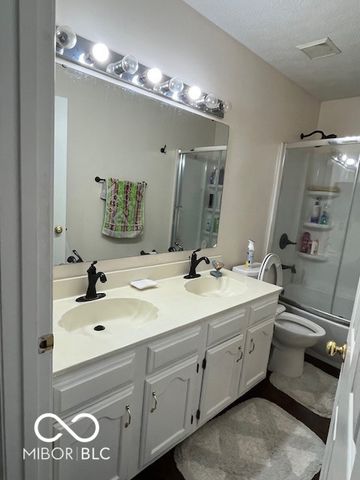 7313 Tappan Drive, Indianapolis, IN 46268