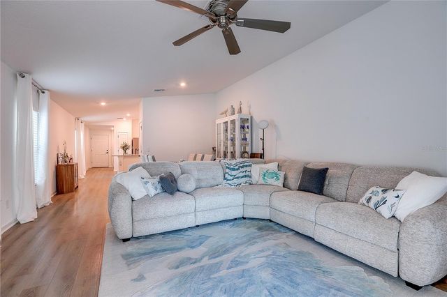 1238 AHOY AVENUE, Tampa, FL 33619