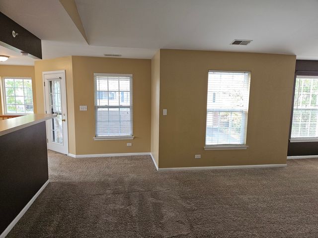 2243 Rockefeller Drive 2243, Geneva, IL 60134