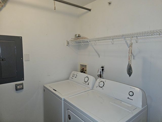 2243 Rockefeller Drive 2243, Geneva, IL 60134