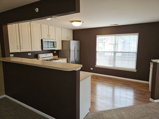 2243 Rockefeller Drive 2243, Geneva, IL 60134