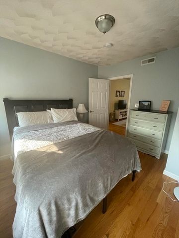 55 Cherry 2, Chelsea, MA 02150