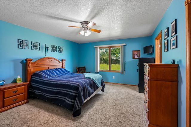 707 N W Street, Indianola, IA 50125